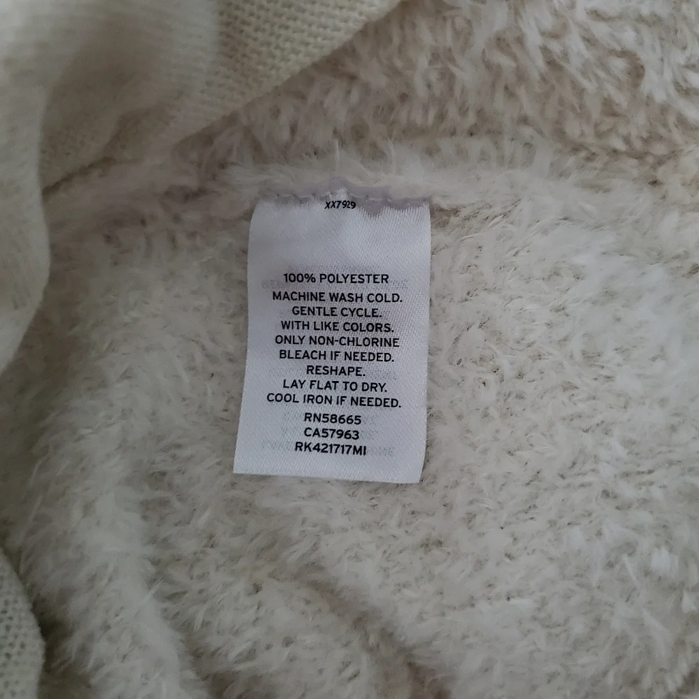 NWT Susina Ivory Fleece Knit Cardigan Sweater